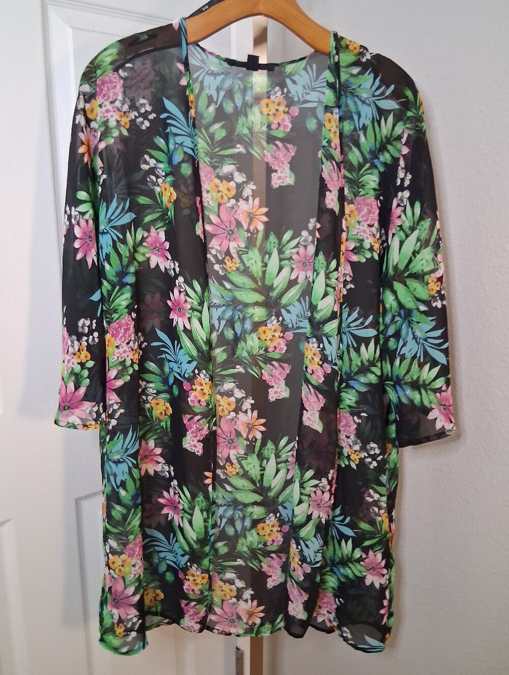 Sheer Cardigan Floral Iris Brand Medium